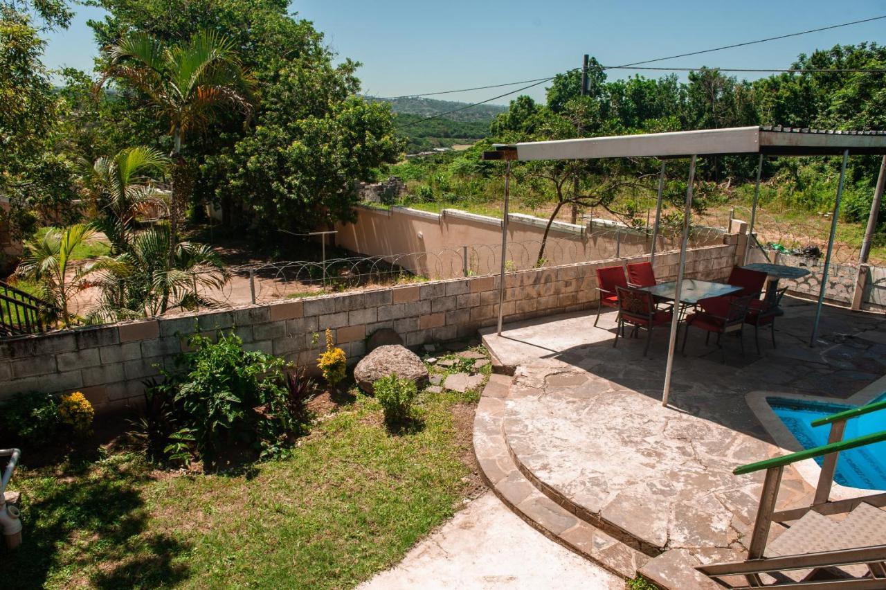 Nkosazana Guest House Durban Exterior photo